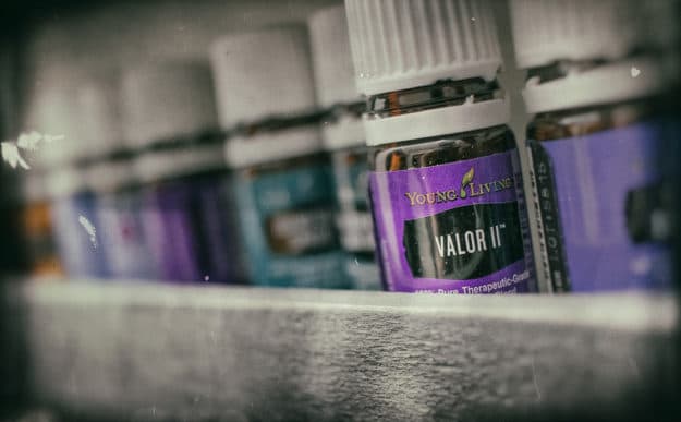 How Essential Oils Help Anxiety | How to Use Essential Oils to Combat Anxiety