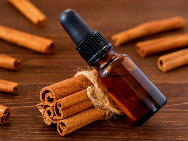 Cinnamon | Christmas Essential Oils | Christmas Essential Oils For Some Festive Aromatherapy
